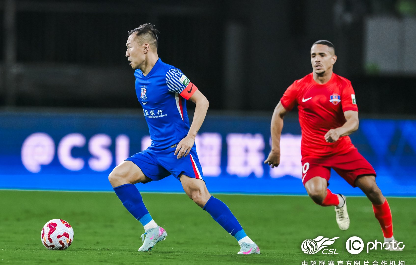 米兰体育-窗口期体能课后，阿贾克斯造点机会备战足总杯，赛场秩序良好，细节决定成败(西甲皇马61马洛卡本泽马2传2射)