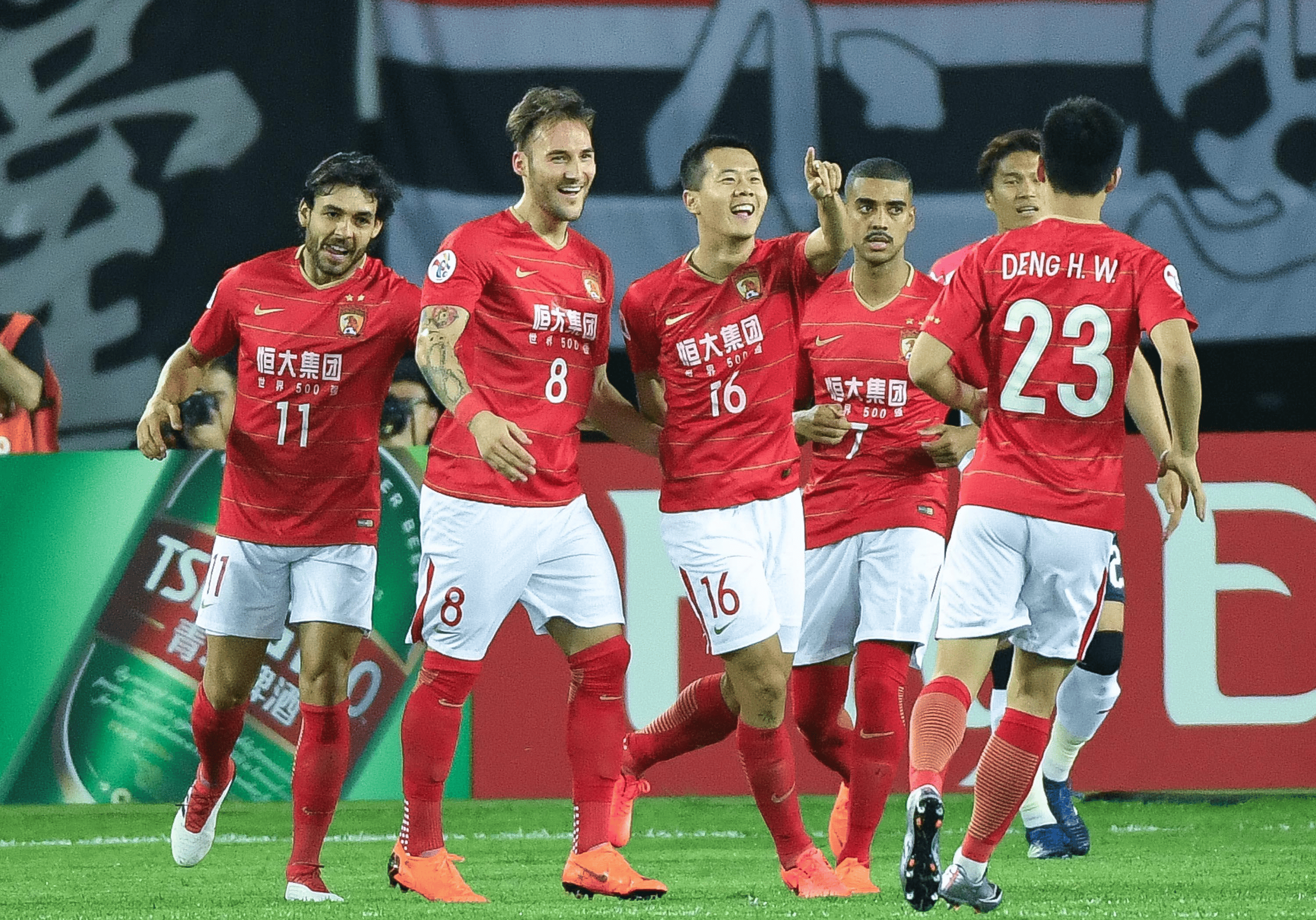 米兰体育官网-上海海港热身赛直播